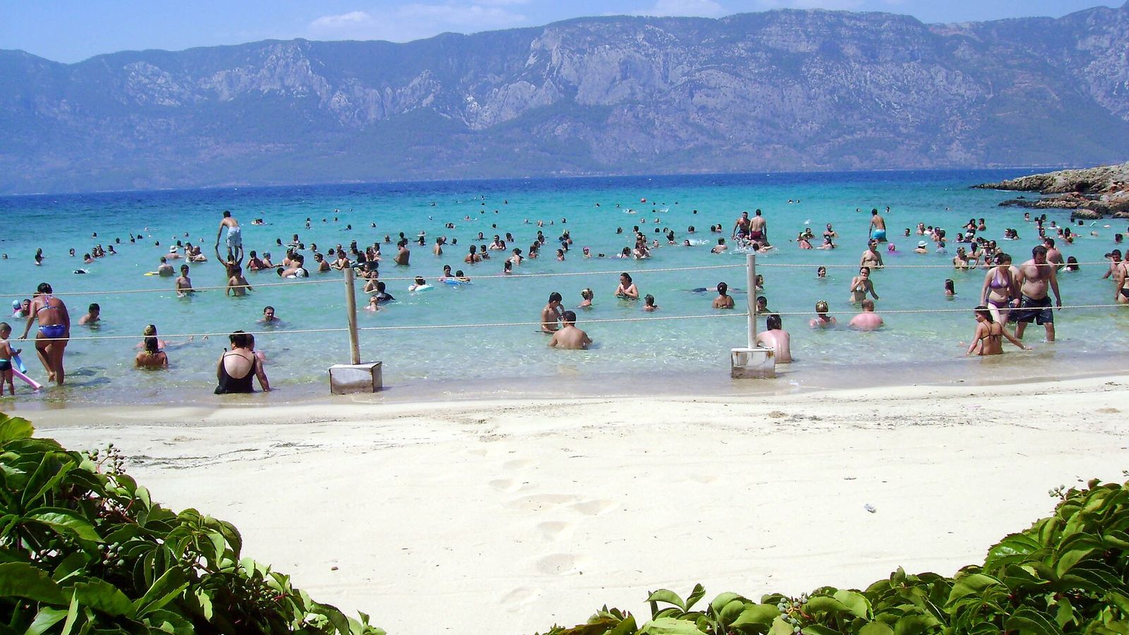 Sedir-eiland en het Cleopatrastrand vanuit Marmaris